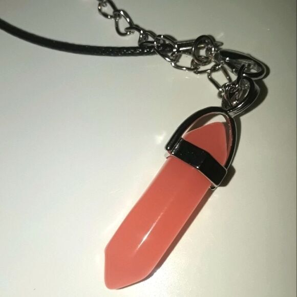 Hand crafted glow in the dark pendant necklace - Picture 6 of 7